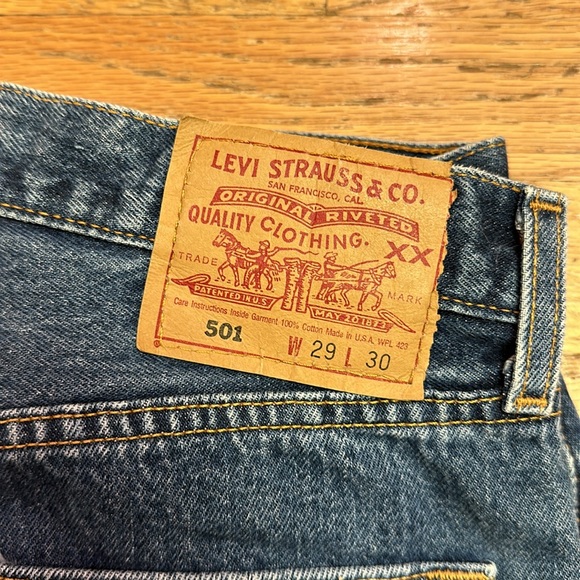 Vintage 501 Levi's button fly Straight Leg Jeans MADE IN USA - Picture 5 of 17